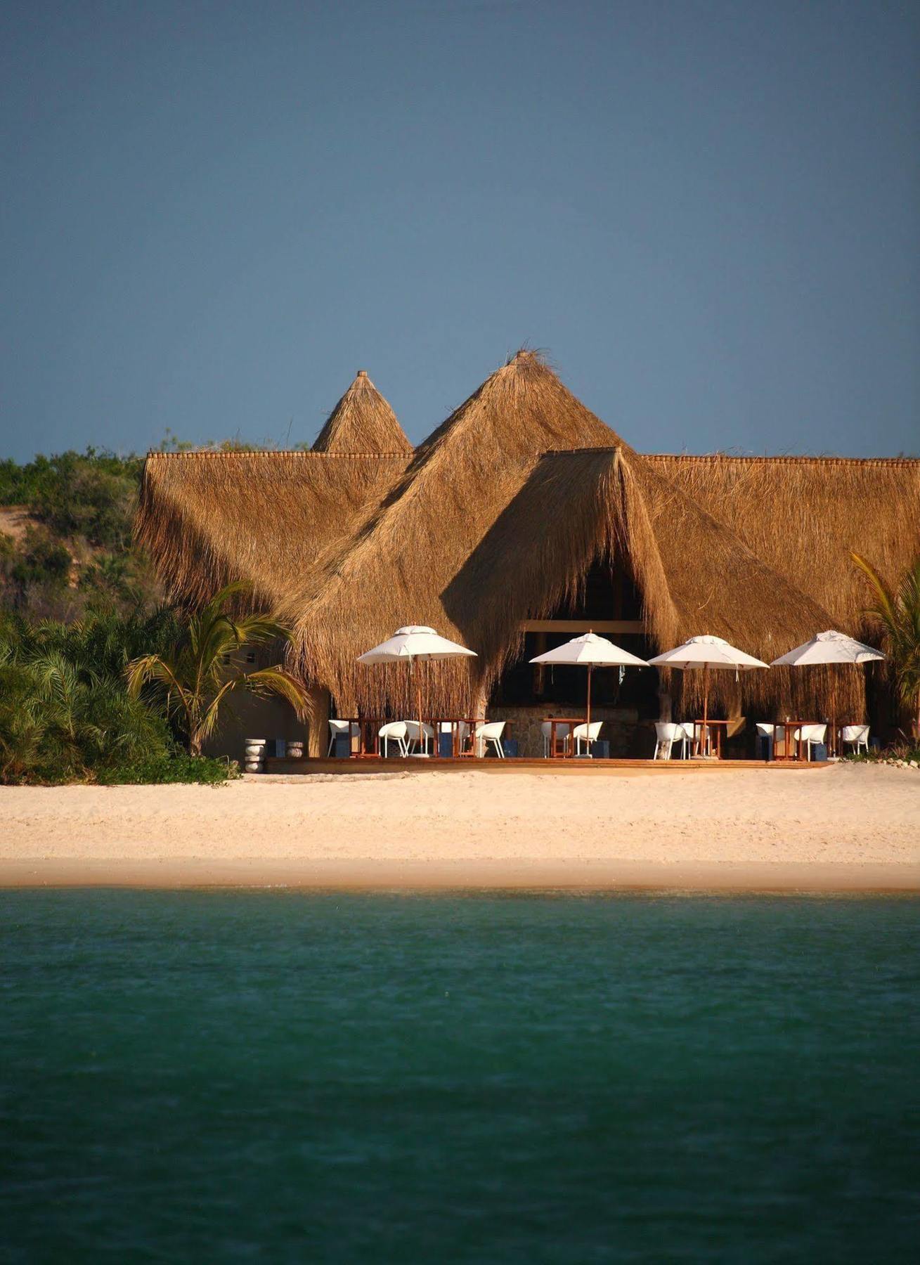 Azura Benguerra Island Hotel Exterior photo